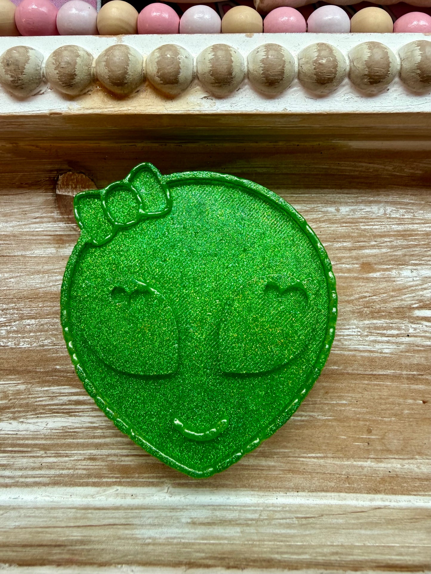 ALIEN UNDECORATED FRESHIE OR MOLD