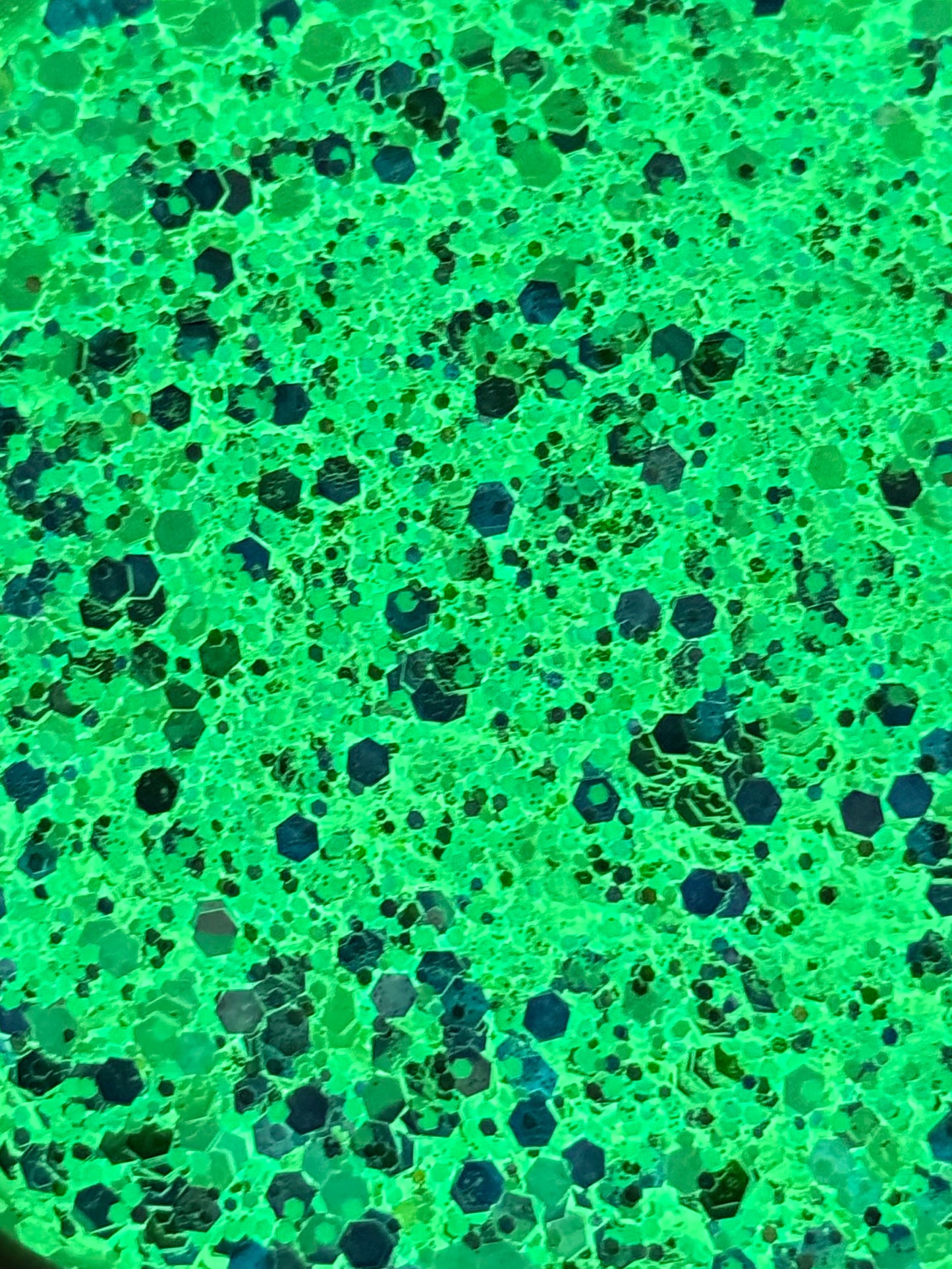 GHOSTLY GLOW CHUNKY MIX GLOW GLITTER
