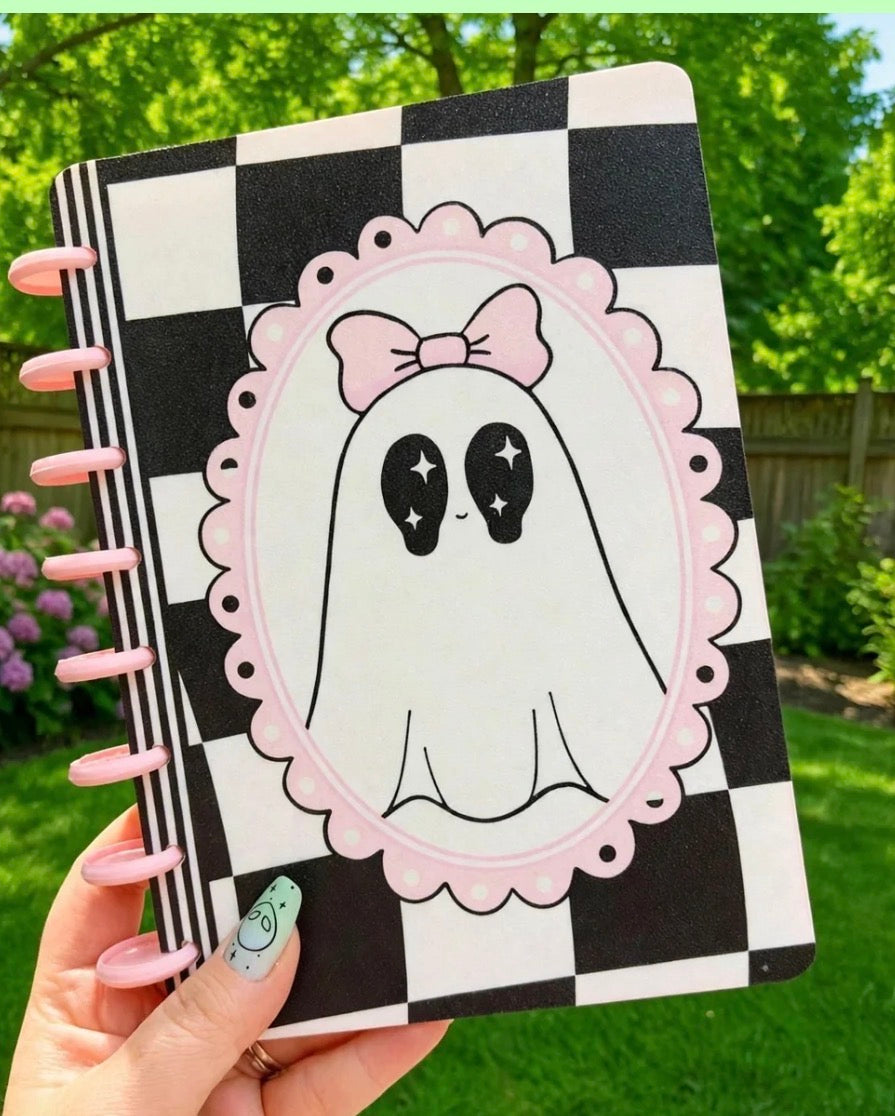 Heirloom Portrait Ghost  A5 Refillable Disc-Bound Notebook | Planner & Journal