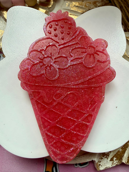 STRAWBERRY FLORAL ICE CREAM FRESHIE
