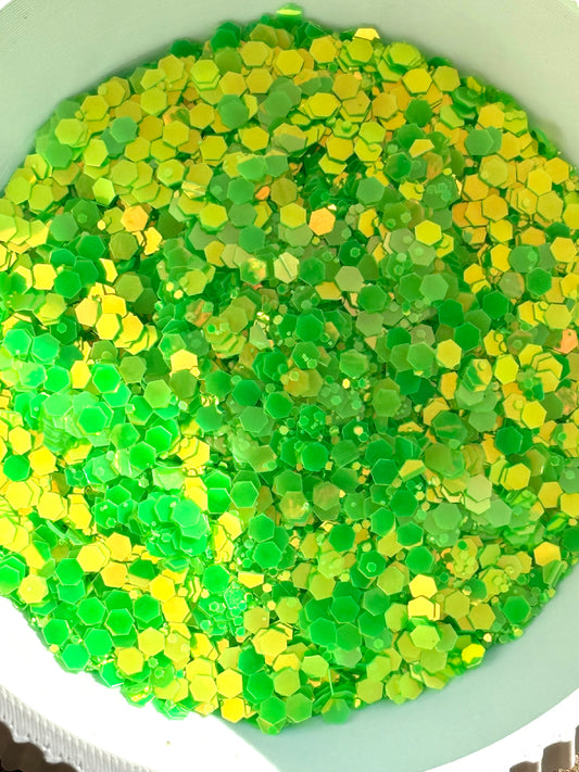 JUBILEE XL GLOW IN THE DARK CHUNKY GLITTER