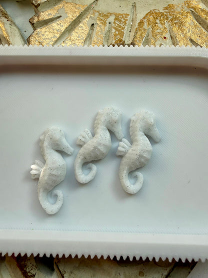 GLITTER SEAHORSE Flat Back Lid Charms