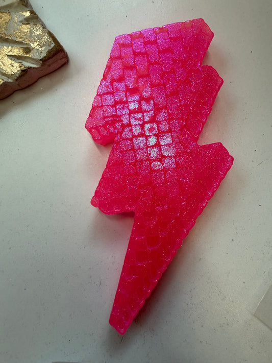 CHECKERED LIGHTENING BOLT FRESHIE